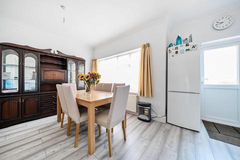 243 Park Avenue, Southall, UB1 3AP