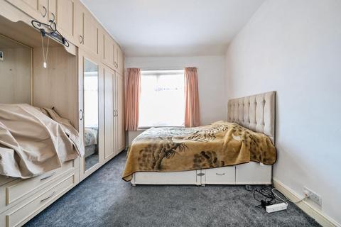 243 Park Avenue, Southall, UB1 3AP