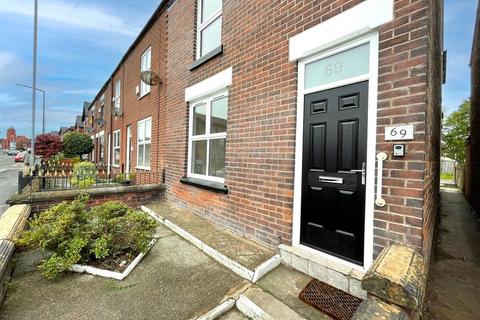 3 bedroom end of terrace house for sale, Park Road, Westhoughton, Bolton