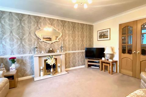 3 bedroom detached house for sale, Broad Ings Way, Shelf, Halifax