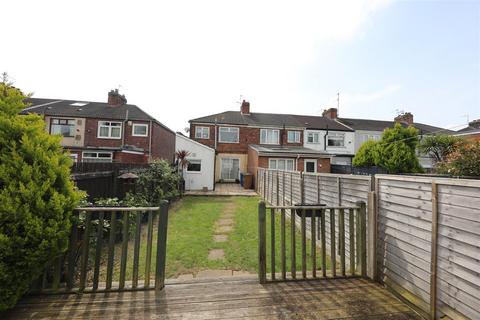 3 bedroom end of terrace house for sale, Boothferry Road, Hessle