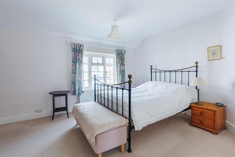 44 Charles Street, Epping, CM16 7AX