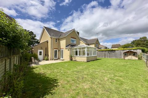 5 bedroom detached house for sale, Silver Street, Minety