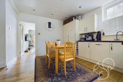 2 bedroom maisonette for sale, High Street, Brentwood