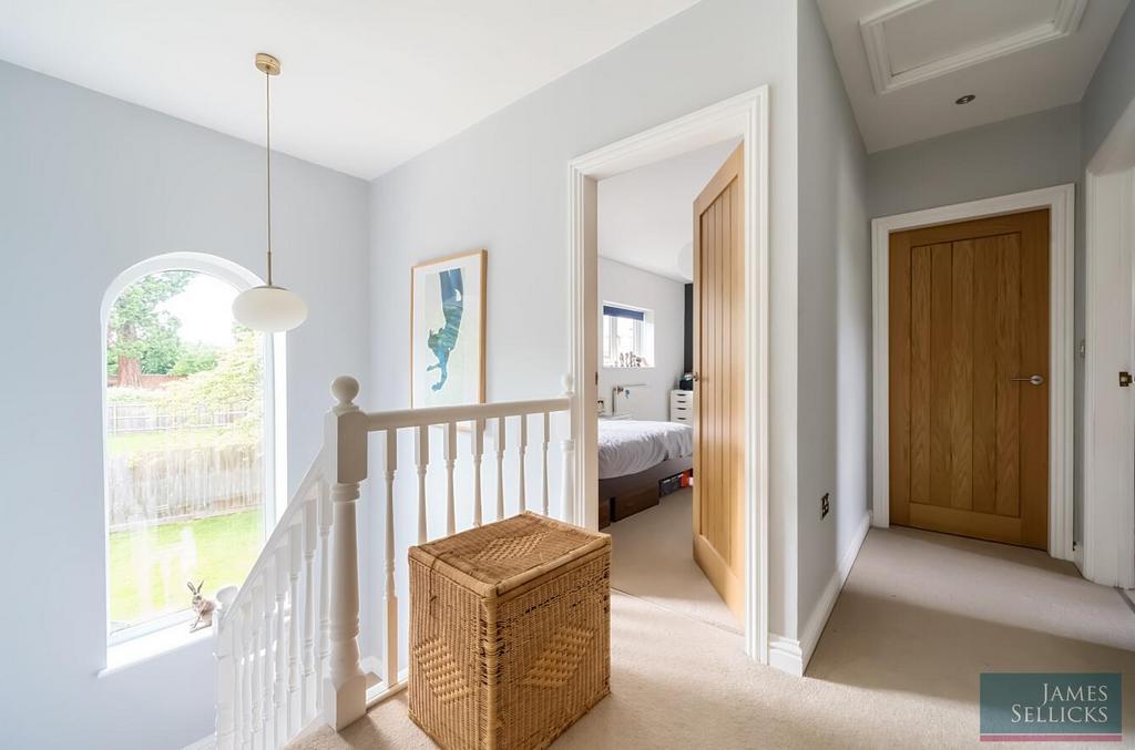 Galleried landing