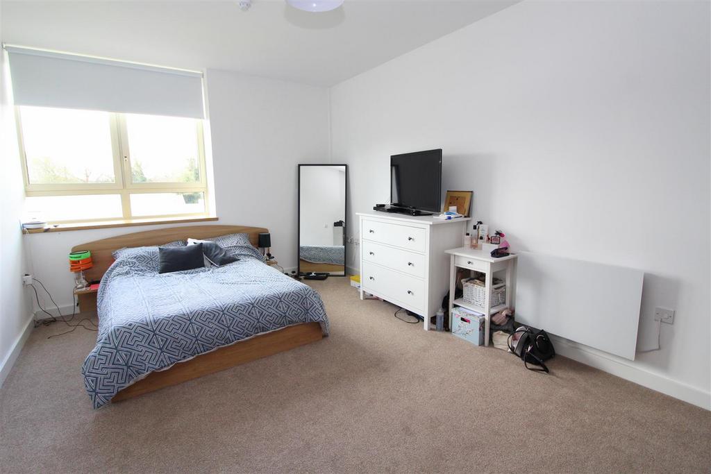 Flat 20 Porters House (1).JPG