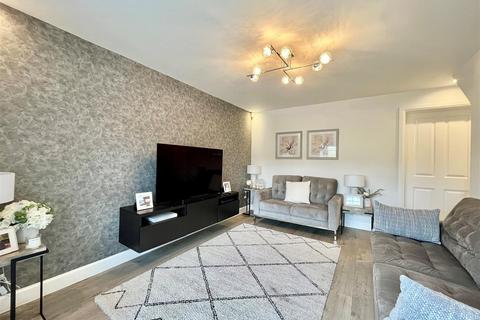 3 bedroom detached house for sale, Davy Avenue, Micklefield, Leeds