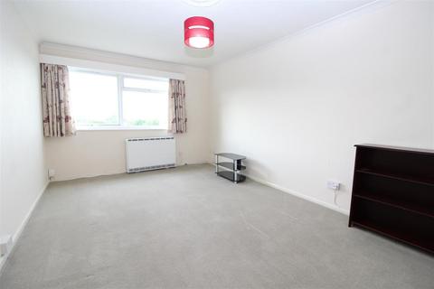 2 bedroom flat to rent, Eastbury Court, Lemsford Road, St Albans, Hertfordshire