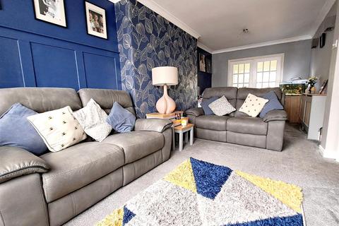106 Willclare Road, Sheldon, Birmingham, B26 2NY
