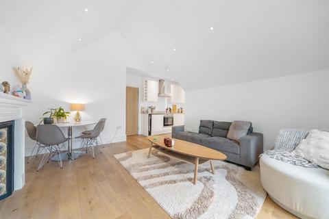 2 bedroom flat for sale, Rosebery Road, SW2