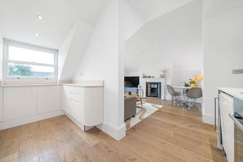 2 bedroom flat for sale, Rosebery Road, SW2