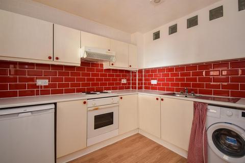 2 bedroom flat for sale, Eversfield Place, St Leonards-On-Sea