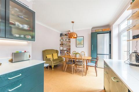 3 bedroom semi-detached house for sale, Mackie Avenue, Brighton