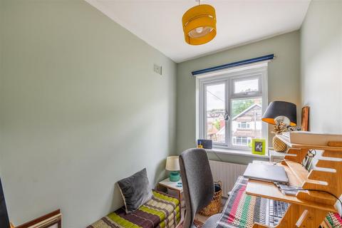 3 bedroom semi-detached house for sale, Mackie Avenue, Brighton