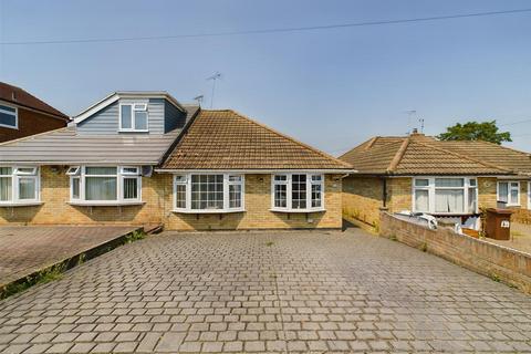 3 bedroom semi-detached bungalow for sale, Lampits Hill, Corringham