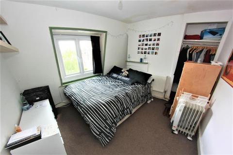 5 bedroom flat to rent, Cannon Street Road, London E1