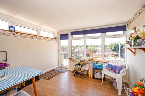 2 bedroom semi-detached bungalow for sale, Park Avenue, Hastings