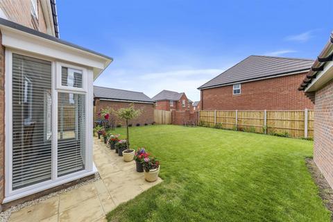 4 bedroom detached house for sale, Hope Drive, Barton Seagrave NN15