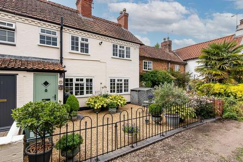 2 bedroom cottage for sale, Post Office Yard, Hoveringham