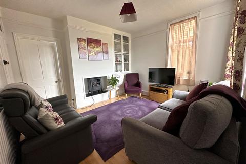 1 bedroom flat for sale, Parkfields, Chippenham
