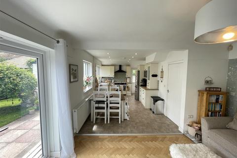 20 Barnston Road, Heswall, Wirral, CH60 2ST