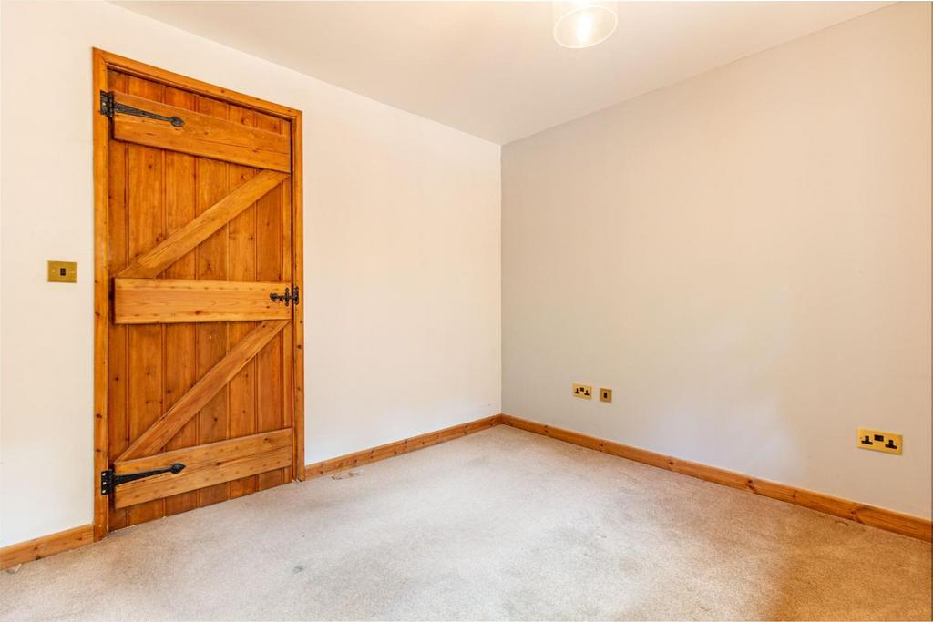 Bedroom-2-2.jpg