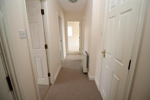 2 bedroom flat to rent, Frances Havergal Close, Leamington Spa