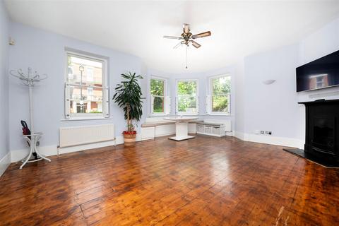 2 bedroom apartment for sale, Castellain Road, Maida Vale W9