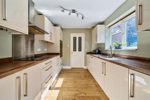 4 bedroom detached house for sale, Bridger Way, Crowborough