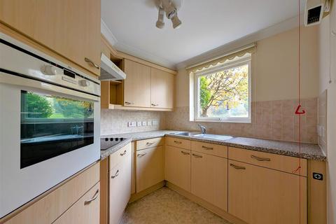 1 bedroom retirement property for sale, London Road, Gloucester GL1