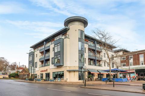 2 bedroom penthouse for sale, Abbey End, Kenilworth