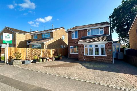 5 bedroom detached house for sale, Bracken Close, Lydney GL15