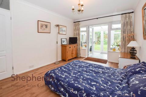 19 Windsor Close, Cheshunt, Waltham Cross, EN7 5LW