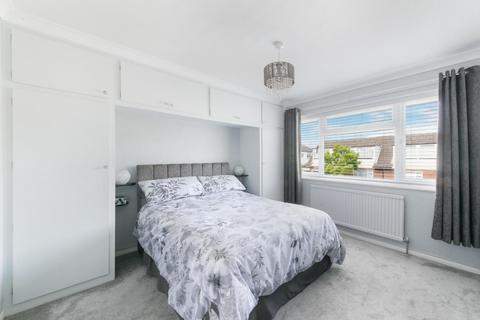 2a Carnforth Close, Epsom, KT19 9HQ