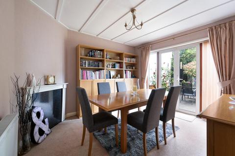 9 Elm Way, Epsom, KT19 0HB
