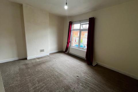 3 bedroom end of terrace house to rent, Gordon Road, Harborne