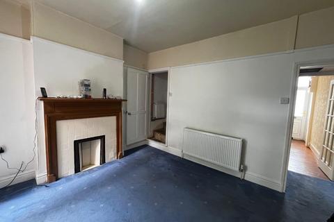 3 bedroom end of terrace house to rent, Gordon Road, Harborne