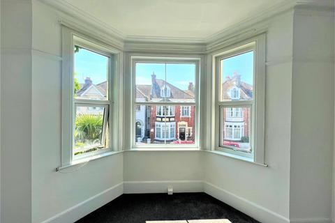 2 bedroom property to rent, Linden Road, Bexhill On Sea TN40