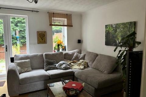 2 bedroom terraced house to rent, Bron Hafod, Bridgend