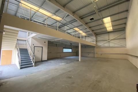 Industrial unit to rent, Unit 200B, Ashchurch Business Centre, Alexandra Way, Ashchurch, Tewkesbury, Gloucestershire, GL20 8TD