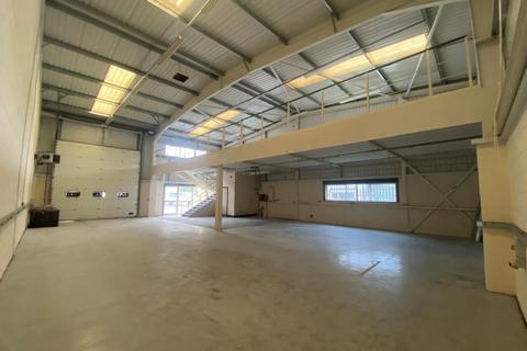 Industrial unit to rent, Unit 200B, Ashchurch Business Centre, Alexandra Way, Ashchurch, Tewkesbury, Gloucestershire, GL20 8TD