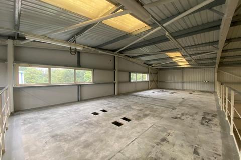 Industrial unit to rent, Unit 200B, Ashchurch Business Centre, Alexandra Way, Ashchurch, Tewkesbury, Gloucestershire, GL20 8TD