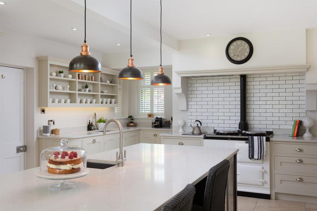 Kitchen / Dining Room