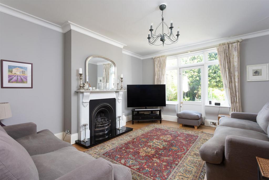 Family Room / Dining Room
