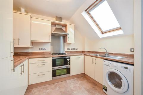 2 bedroom apartment for sale, Waterloo Court, Andover