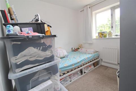 3 bedroom terraced house for sale, The Oval, Oldbrook, Milton Keynes