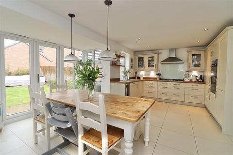 4 bedroom detached house for sale, Burnby Lane, Pocklington, York