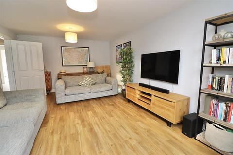 43 Burnby Lane, Pocklington, York, YO42 1UJ