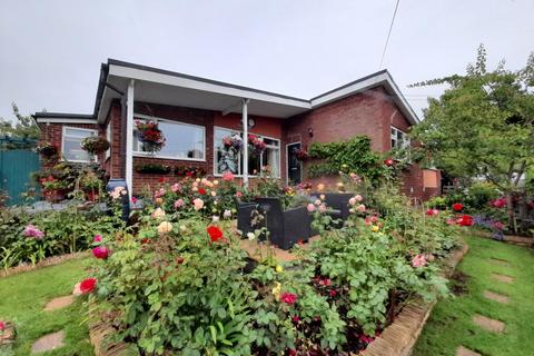 3 bedroom detached bungalow for sale, Queen Street, Kirton Lindsey, Gainsborough