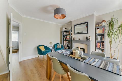 24 Ferndale Road, Banstead, SM7 2EX